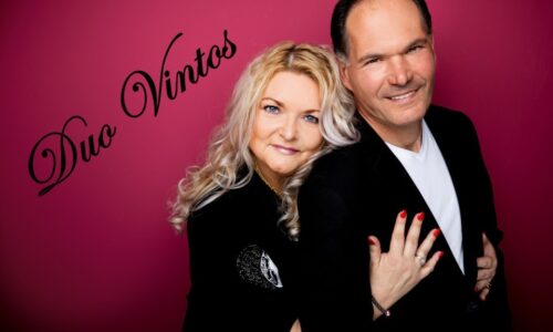 Duo Vintos Conny und Vinzent auf der Bühne